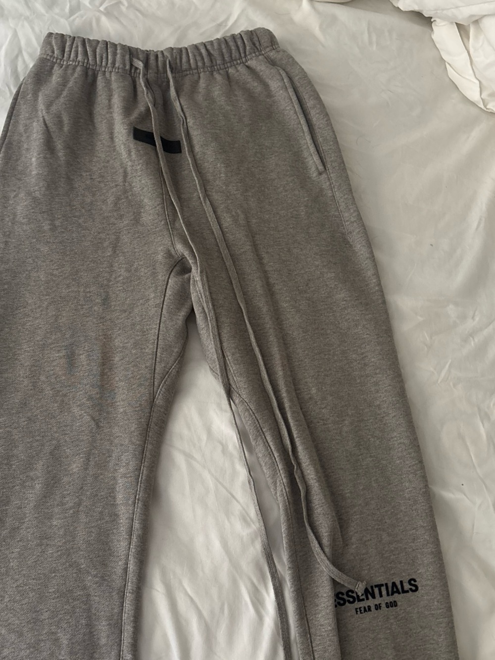 Men’s Grey Essentails Sweatpants